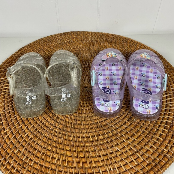 Lot Of 2 Summer Sandals Bluey and Oshkosh Jelly Girl Shoes Size 7 - Picture 2 of 4